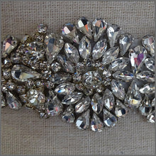 Load image into Gallery viewer, Elegant Bridal Sparkling Crystal Wedding Belt