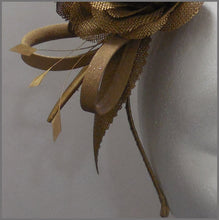 Load image into Gallery viewer, Elegant Formal Antique Gold Flower Headband