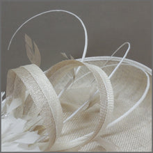 Load image into Gallery viewer, Oyster &amp; White Feather Hatinator for Wedding