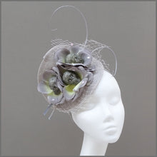 Load image into Gallery viewer, Unique Skull Head Fascinator Costume Accessory for Halloween Party