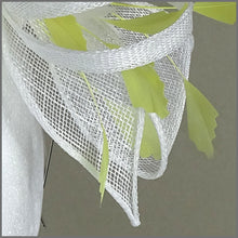 Load image into Gallery viewer, Braylee Fascinator - Crisp White &amp; Lemon