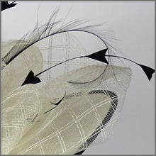 Load image into Gallery viewer, Jazlyn Disc Fascinator - Ivory &amp; Black