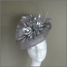 Load image into Gallery viewer, Judy Disc Fascinator - Metallic Silver
