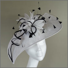 Load image into Gallery viewer, Geraldine Disc Fascinator - White &amp; Black