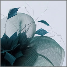 Load image into Gallery viewer, Racing Green Crinoline Feather Hatinator for Wedding